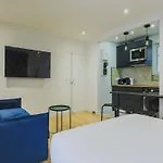 Modern Studio - 4P- Sacre-C Ur