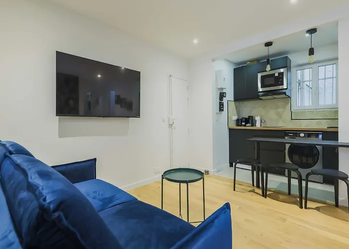 Modern Studio - 4P- Sacre-C Ur