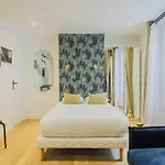 Modern Studio - 4P- Sacre-C Ur